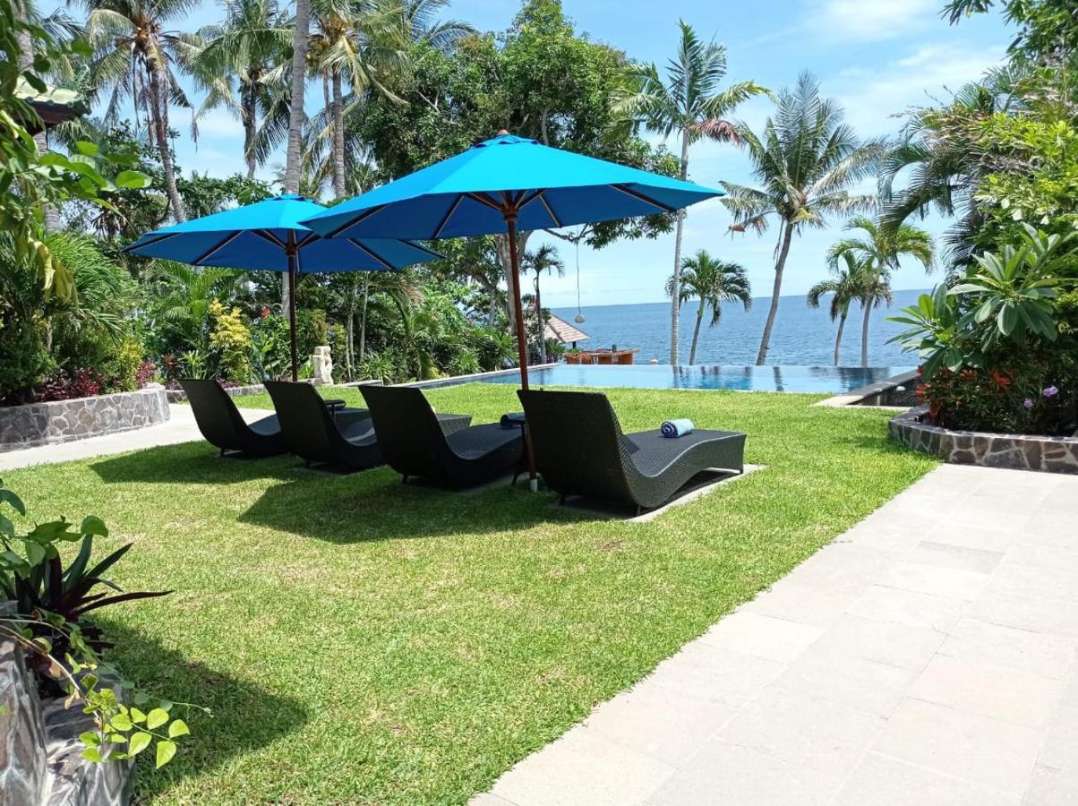 Absolute Beachfront, Paradise, 3br With Private Pool On 1200m2 Of Tropical Land Villa Tulamben (Bali)