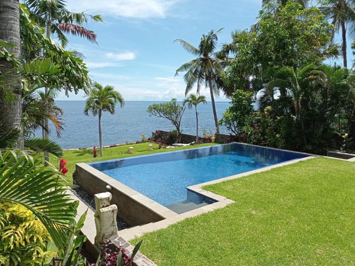 Villa Absolute Beachfront, Paradise, 3br With Private Pool On 1200m2 Of Tropical Land Tulamben (Bali)