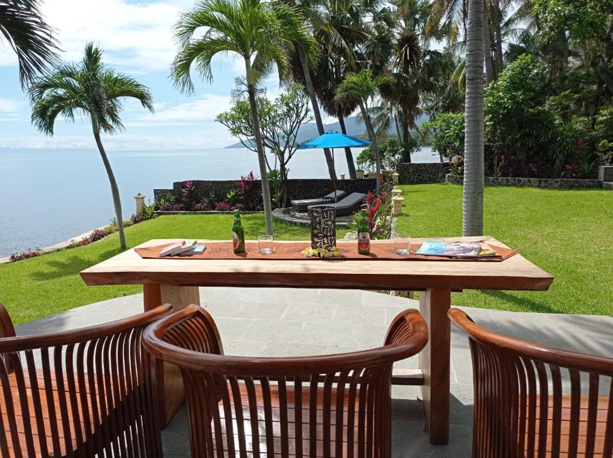 Absolute Beachfront, Paradise, 3br With Private Pool On 1200m2 Of Tropical Land * Tulamben (Bali)